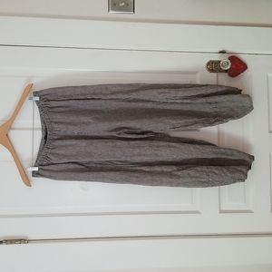 Lisa Bayne/Artful Home Striped Artsy Relaxed Linen Pants. SZ Large.